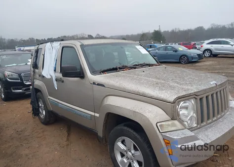 2010 Jeep Liberty Sport из США, поврежденный, VIN 1J4PN2GK5AW149645